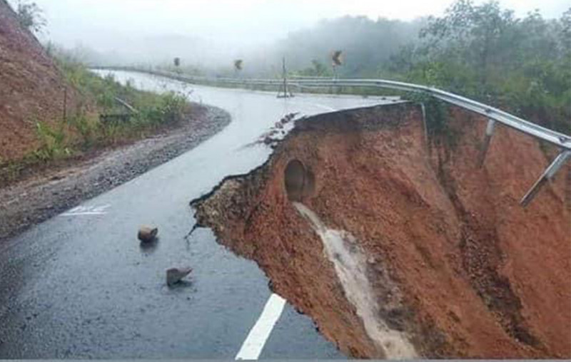 KM19.2 of Jalan Ranau-Kiulu temporarily shut after landslide