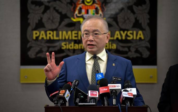 Opposition loses bloc vote on Transport Ministry budget