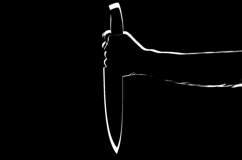 14-year-old boy stabs mother, causing serious injury: cops