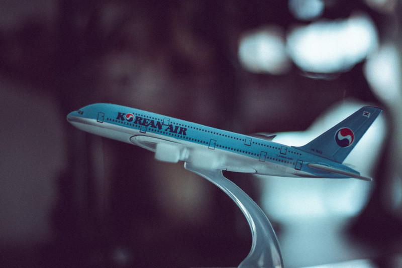 Korean Air to take over troubled Asiana