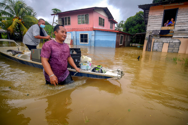 Slow down rainforest destruction, else more floods will hit S’wak: Miri MP warns