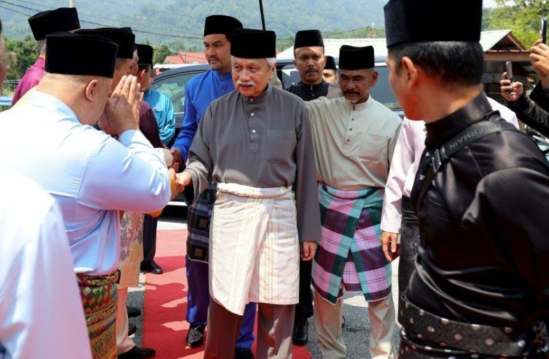 Tuanku Muhriz performs Friday prayers At Masjid Kariah Gunung Pasir, Seri Menanti 