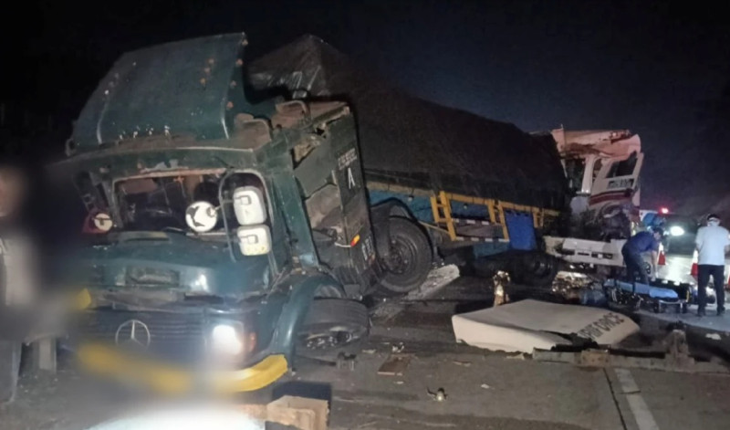 One dead and seven injured in multi-vehicle collision on north-south expressway in Hulu Selangor