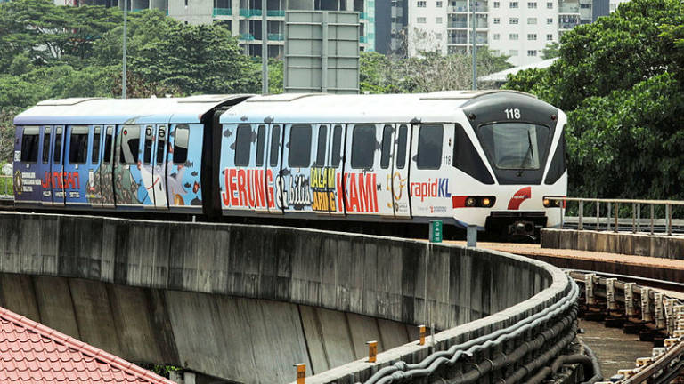 Promoting Melaka via LRT wrapping: Melaka CM