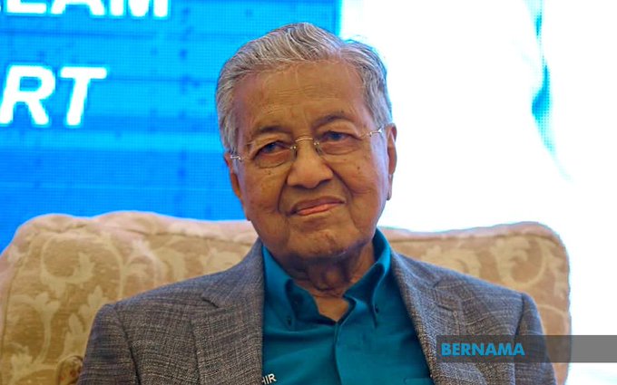  Tun Dr Mahathir discharged from IJN