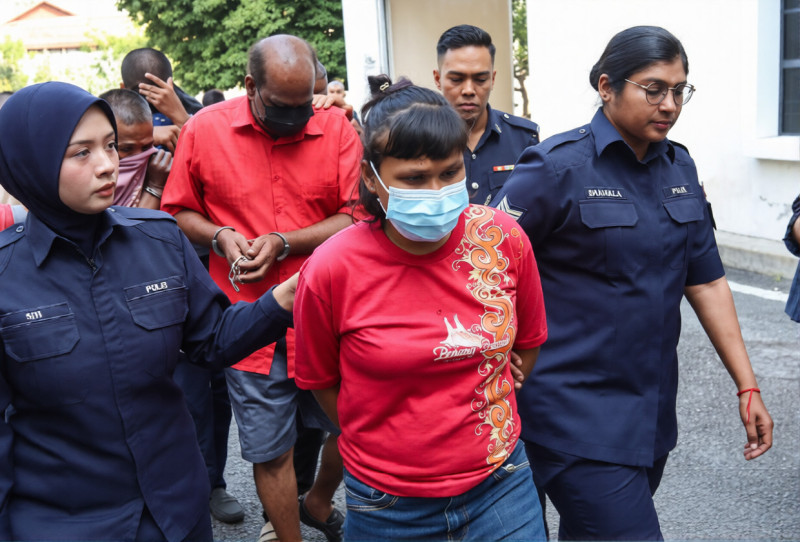 Couple jailed a year for indecent acts in cemetery