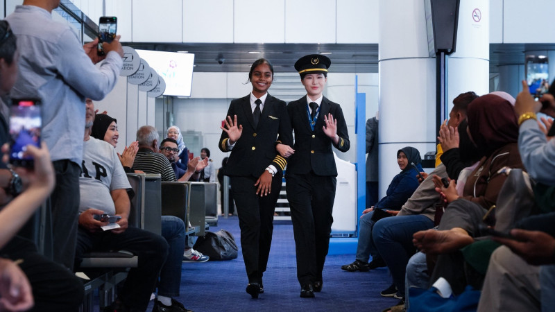 From the ground to the skies - Malaysia Airlines operates all women team