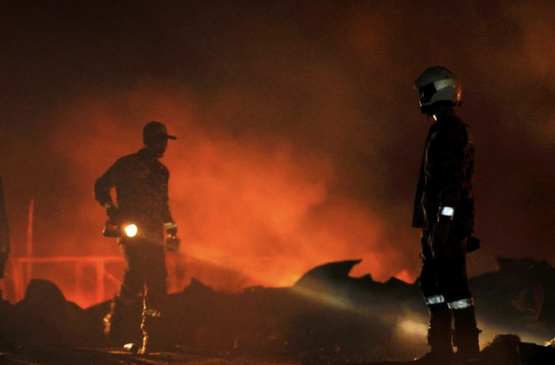 Fire engulfs workers’ dorm in Melaka