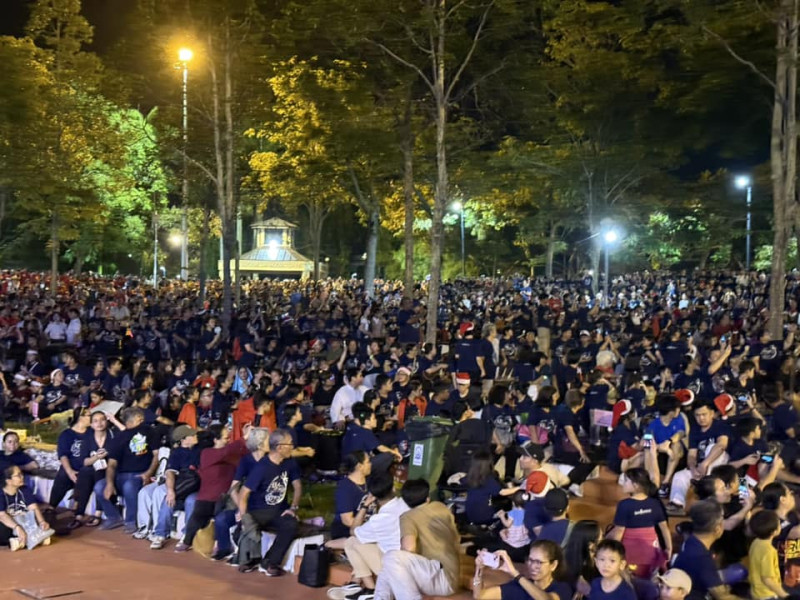More than 40,000 from various backgrounds take part in Miri Christmas parade