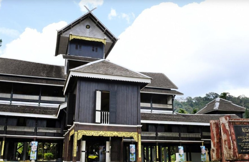 Claimed installation of 12th N. Sembilan ruler invalid - Pengelola Bijaya Diraja