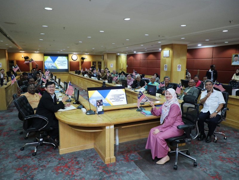 ‘40 hadith’ module important to curb radicalism: MoE