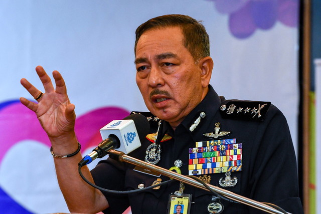 K’tan cops step up anti-smuggling cooperation with Thai counterparts