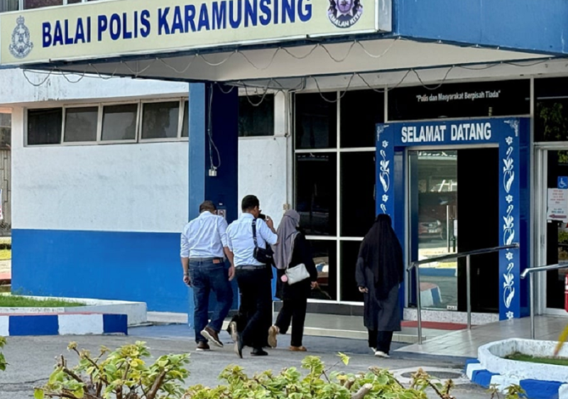 Zara Qarina's mother arrives at police station to hand over mobile phone for further investigations