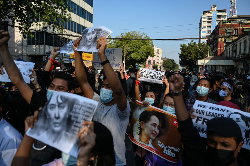 [UPDATED] Down with the junta: Myanmar teachers defy warnings against rallies