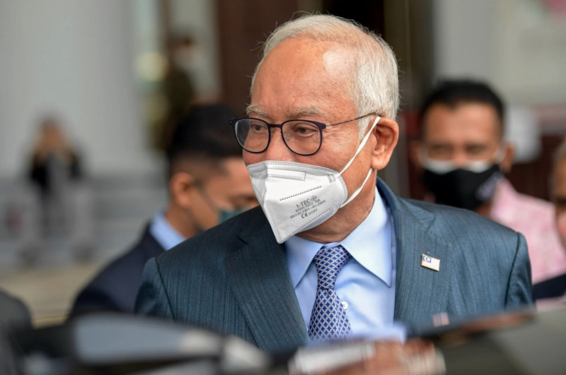 Najib slams door on RM100 mil gift, no chance of use as political fodder