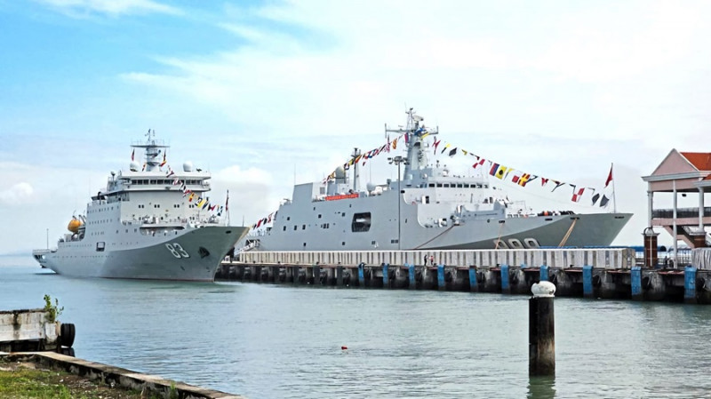  Chinese warships in Penang pose no threat to national security, says Fahmi