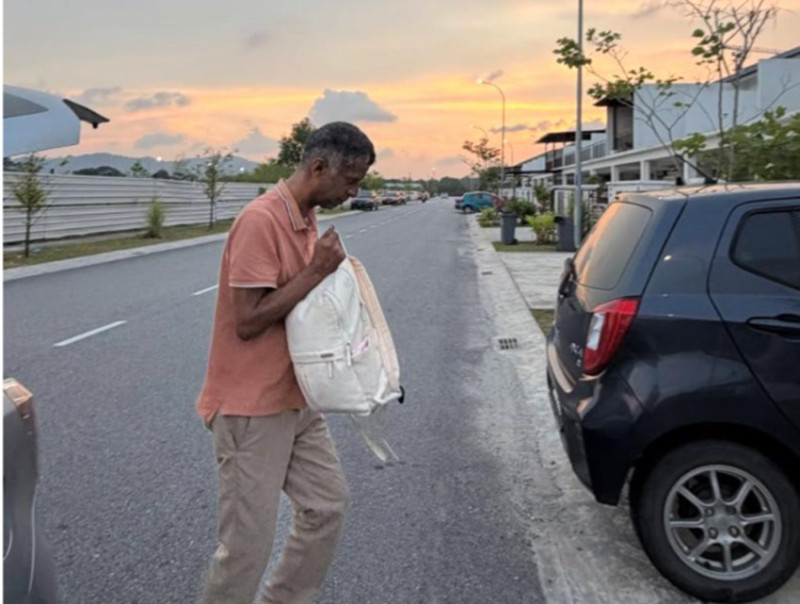 Grab driver’s kindness towards passenger with slipped disc wins Malaysians’ hearts