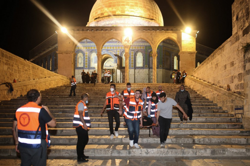 East Jerusalem hospital fills up after Al-Aqsa clashes