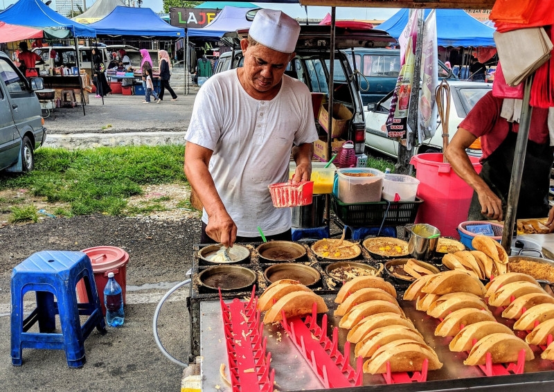 Group urges govt to let night markets in MCO areas operate