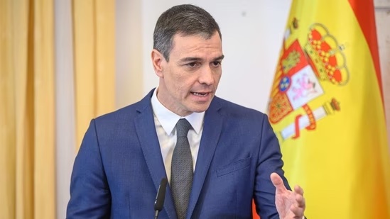 Spanish PM calls snap elections after local poll drubbing