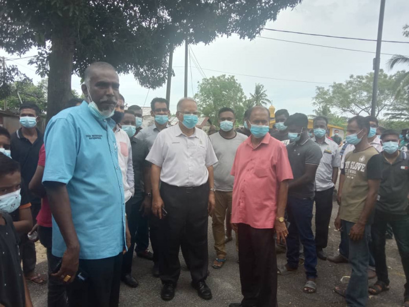 Ladang Sg Kecil folk get to keep homes, for now
