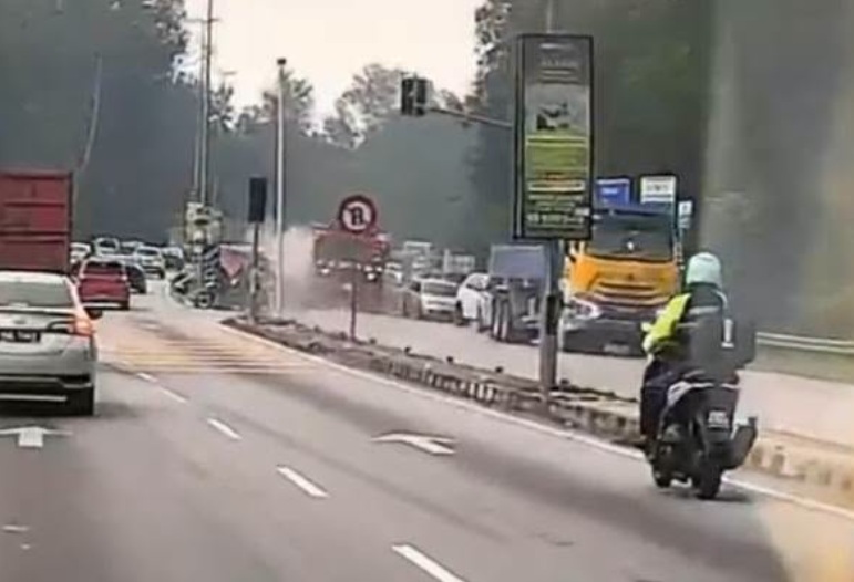 12-vehicle crash: Lorry driver tests positive for drugs (video)