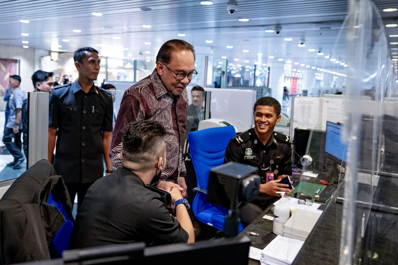 KLIA Immigration officers ‘resisting change’ will be investigated: PM