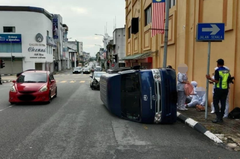 Nine, most trainee nurses, injured in Ipoh Health Ministry van crash