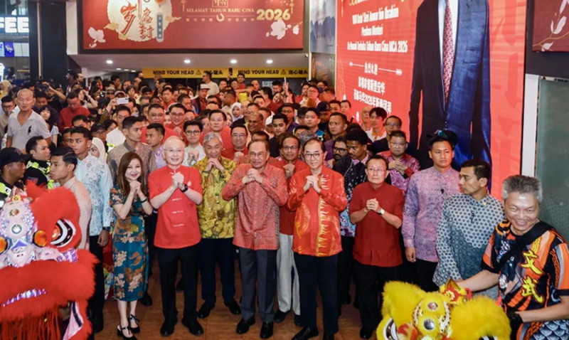 "Today is Chinese New Year, let's focus on unity" - PM Anwar