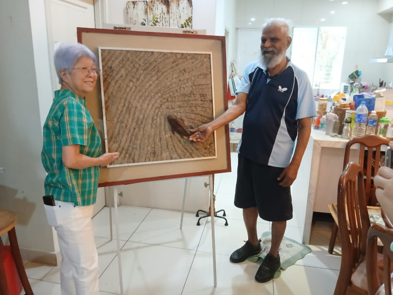 DAP’s ‘superwoman’ takes back seat, helps husband with art exhibition