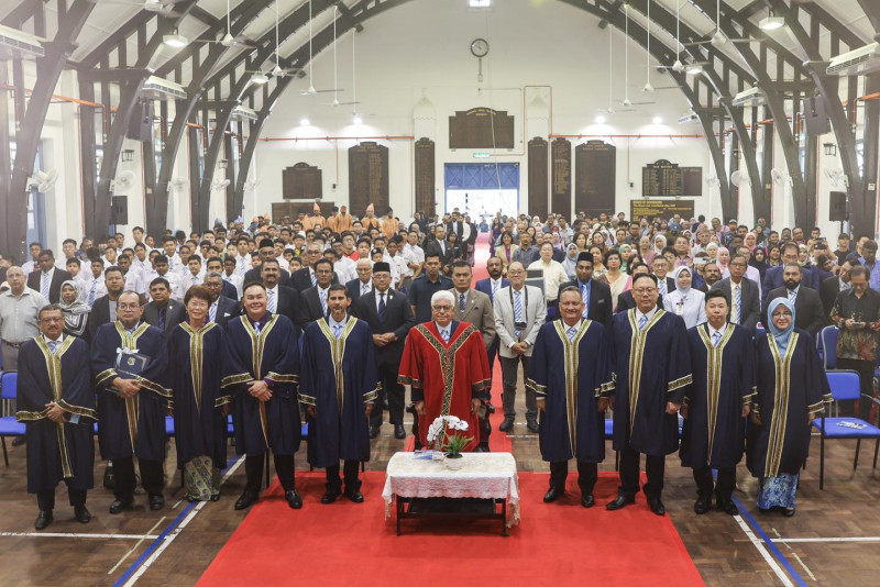 Fond memories of school as old boys from PFS and SXI get together