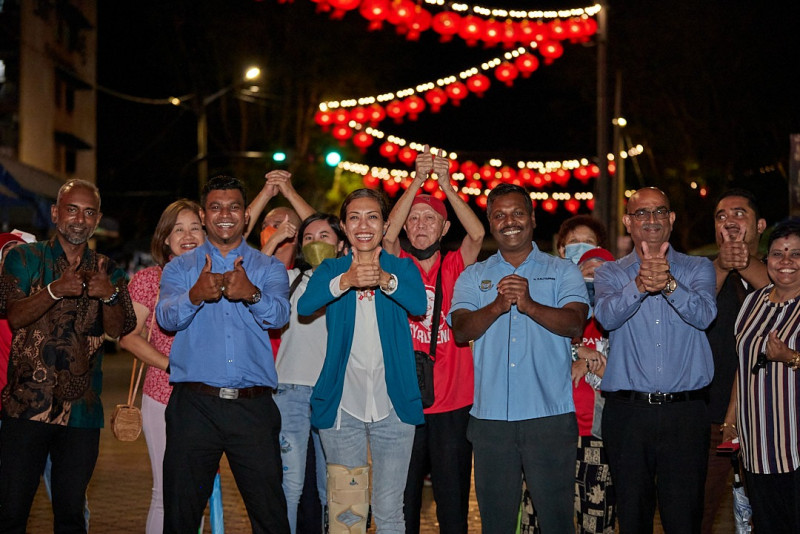 Chinese lanterns adorn Rifle Range flats, bring festive cheer