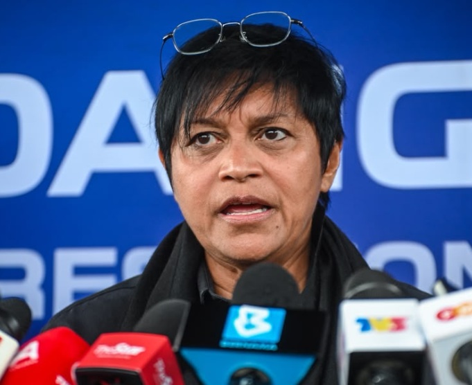 Negeri crisis best resolved by its own people - Azalina