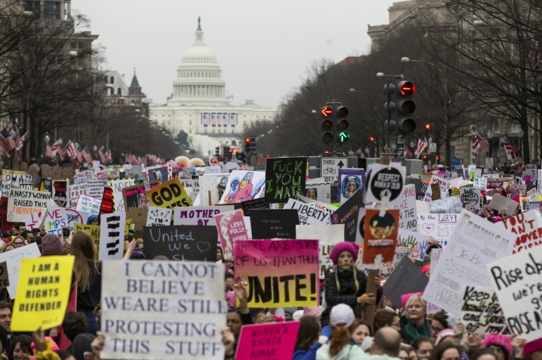 Tens of thousands march for US abortion rights