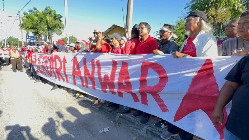 NGOs rally peacefully in support of Anwar’s leadership in Cherok Tok Kun