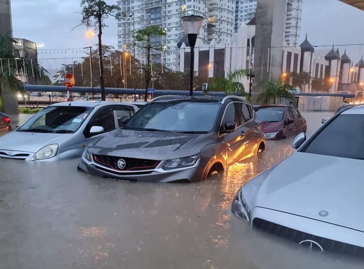 New car ruined by flood just an hour after delivery