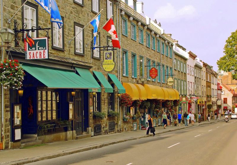 Quebec seeks to tax the unvaxxed as Omicron hits