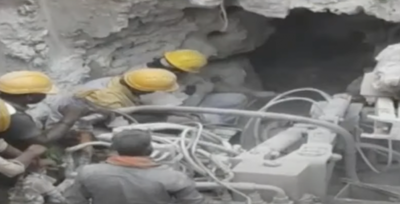 Rescue operation underway for Indian boy trapped in well for four days