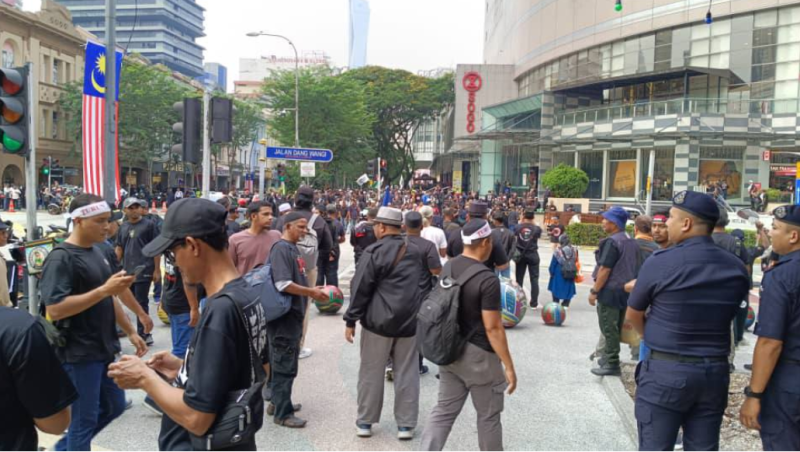 Tun M, Muhyiddin and Hadi Awang expected at rally
