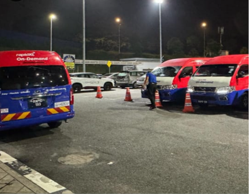 Gas pipeline fire: Five Rapid KL vans transport affected students to school