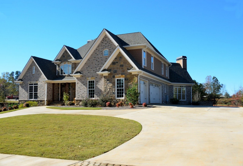 Booming real estate market highlights rich-poor divide in US