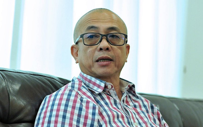 Certified copies of Rozman, father, brother’s birth registration given to MACC: witness