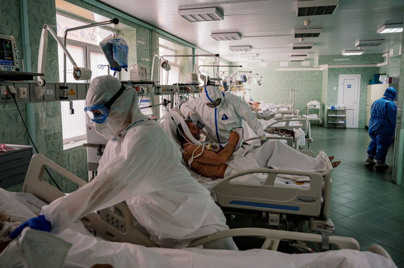 Russia ‘tense’ with 151,000 Covid-19 cases in hospital