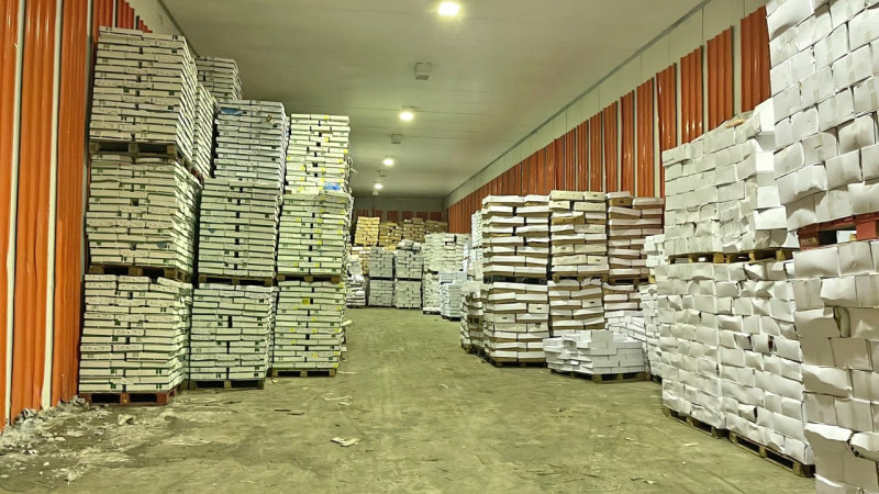 Sabah cops seize RM33 mil of frozen food from several warehouses