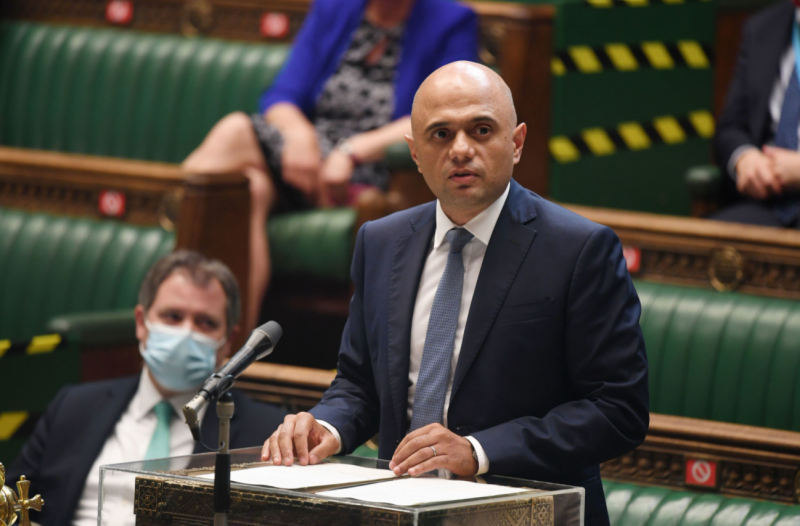 Health minister sorry for saying UK should not ‘cower’ from Covid-19