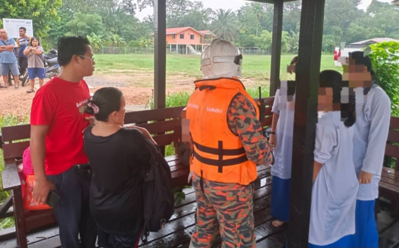 3 missing after boat capsizes in Sarawak