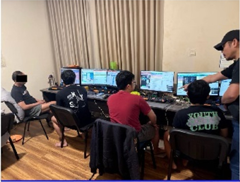PDRM raids 20 online call centre premises, 85 people arrested