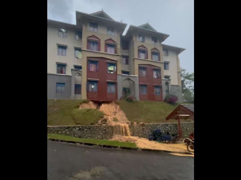 Seri duta 1 landslide