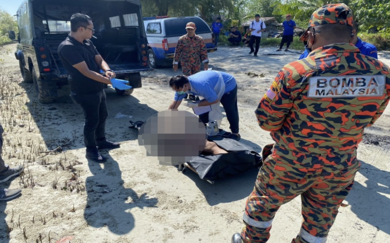 Sepang sinking boat incident: senior drowns, seven others survive