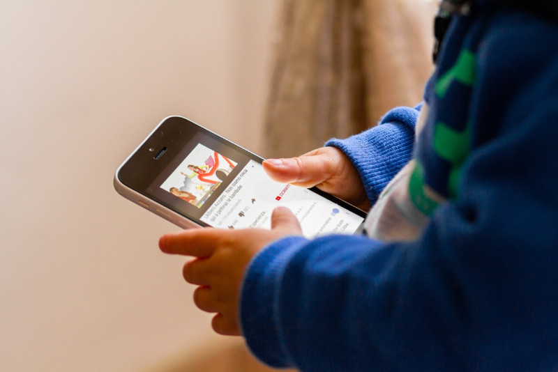 Internet on the go: which online activities use the most data?